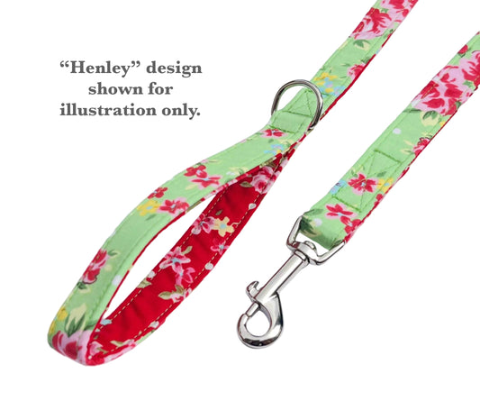 image of a BlossomCo lead with extra length option and D-ring