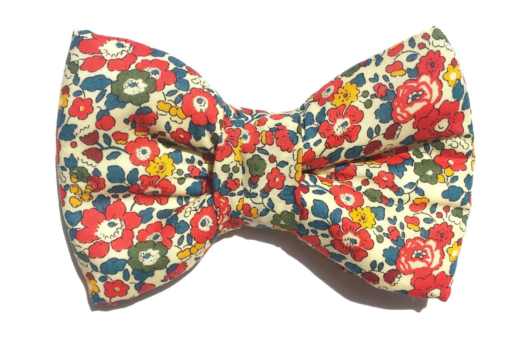 Dog bowtie in Liberty Art Fabric Betsy print