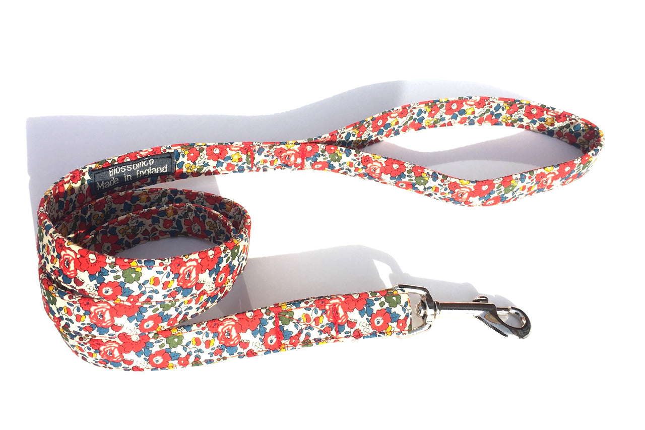 Liberty print dog lead in Betsy design. Handmade in England by BlossomCo