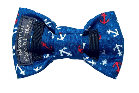 reverse side of Lundy design dog bowtie with pattern of anchors on both sides