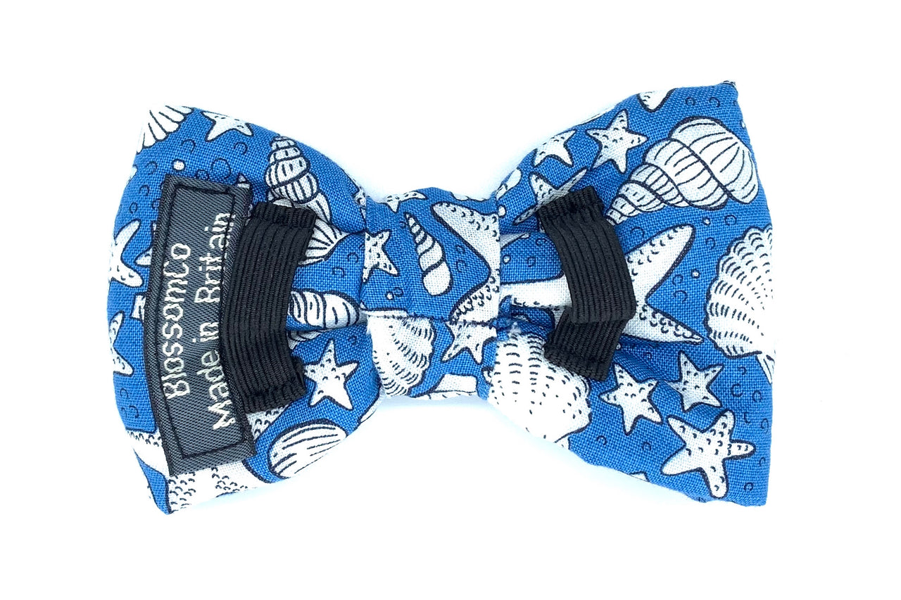 seaside design bowtie for dogs with seashells