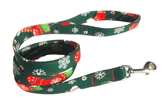 festive Christmas dog lead