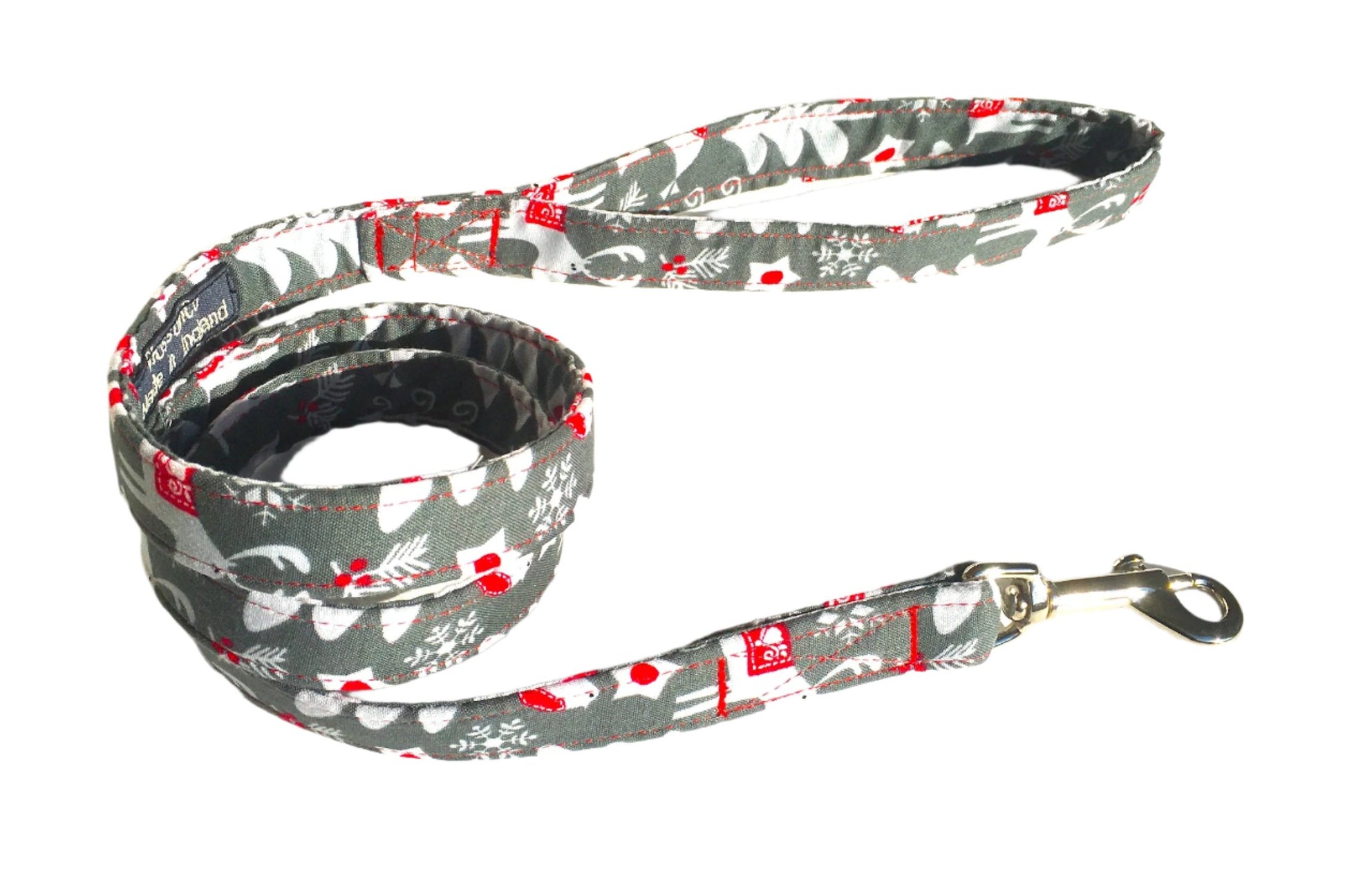 christmas festive snow themed dog lead