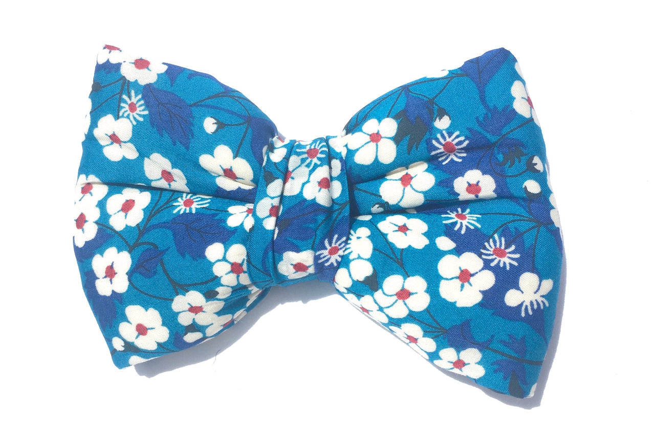 Handmade Liberty print bowtie for dogs in Mitsi design